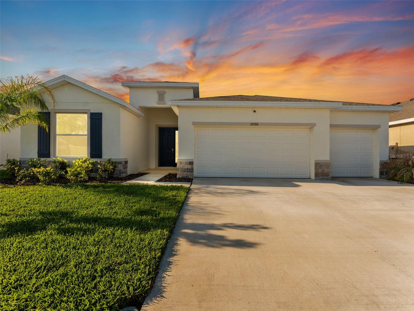33700 Hamilton Hill Ln Property Photo 1