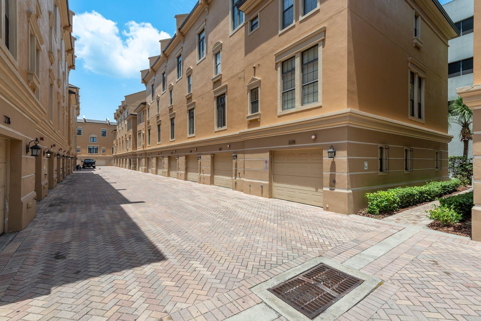 2221 Soho Bay Ct Property Photo 25