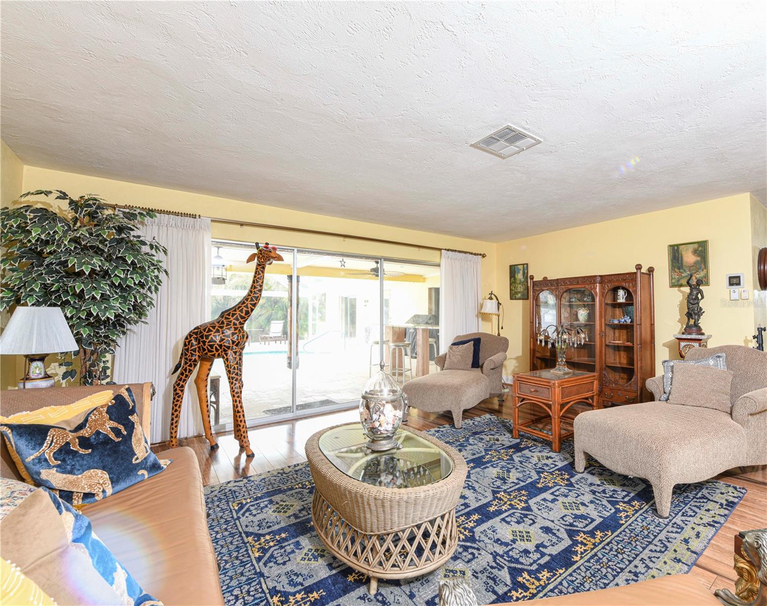 1800 Liesl Dr E Property Photo 12