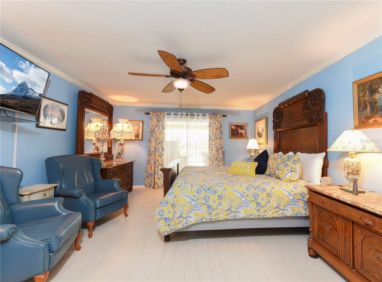 1800 Liesl Dr E Property Photo 15