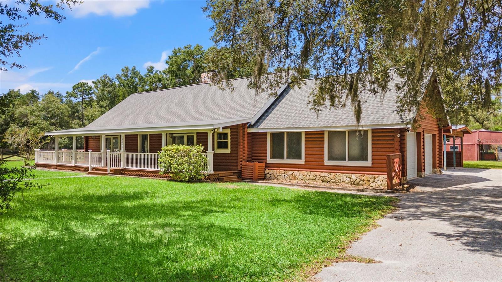 18441 Oaklawn Dr Property Photo 2