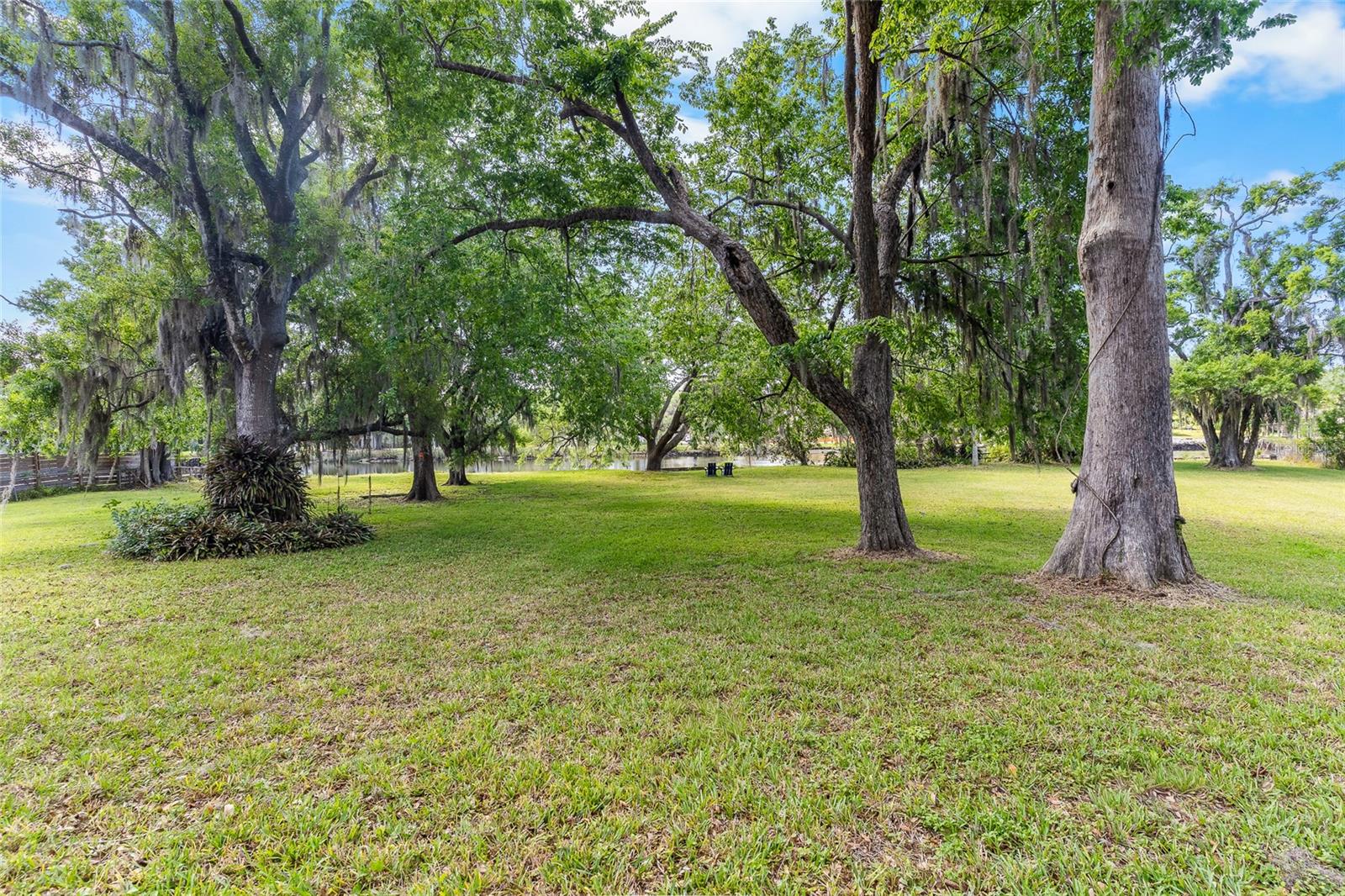 6605 N Boulevard Property Photo 2