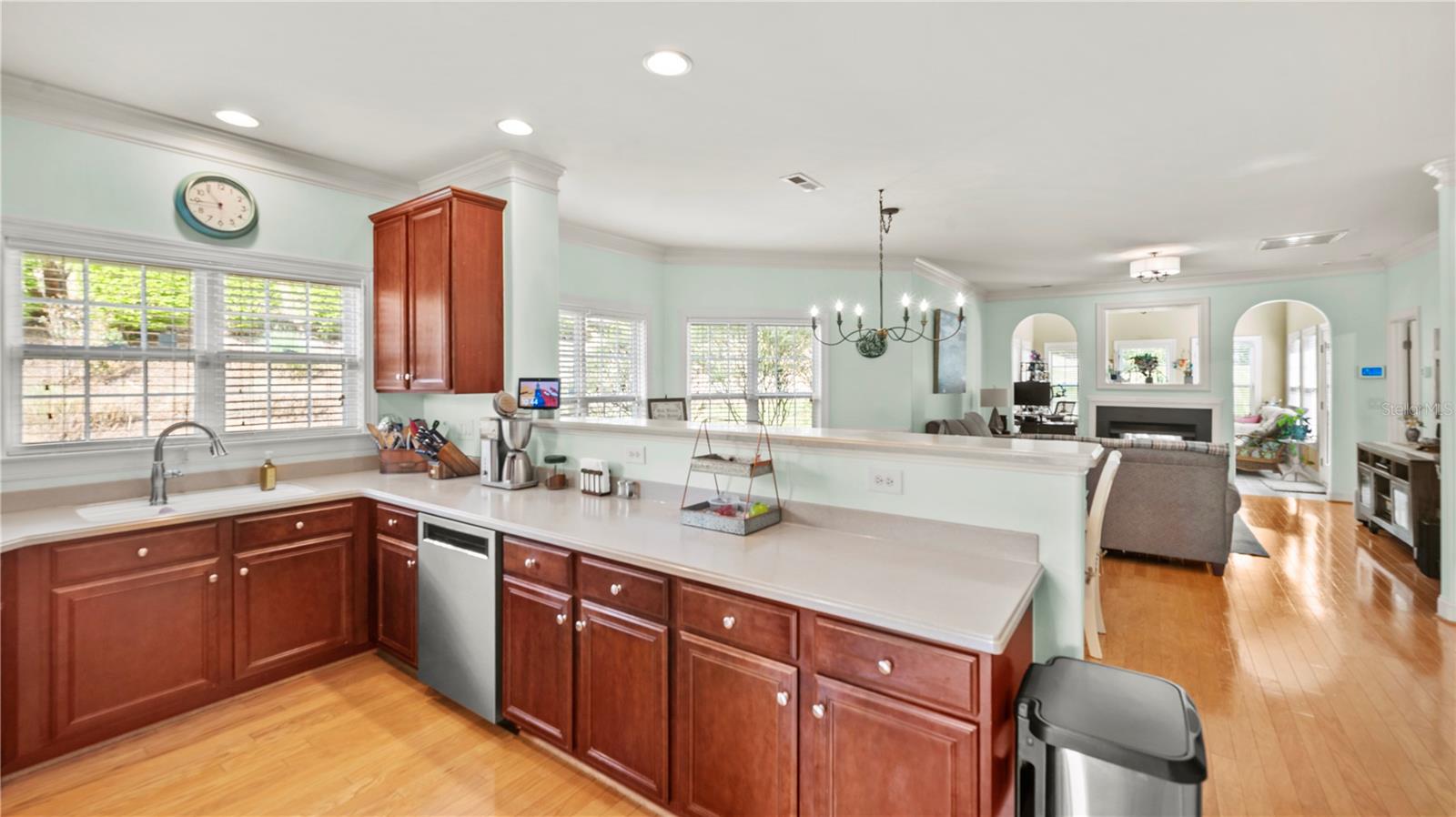 2711 Monticello Property Photo 4