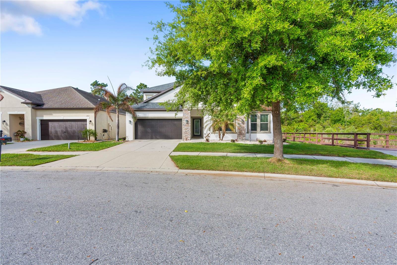 11814 Cross Vine Dr Property Photo 8
