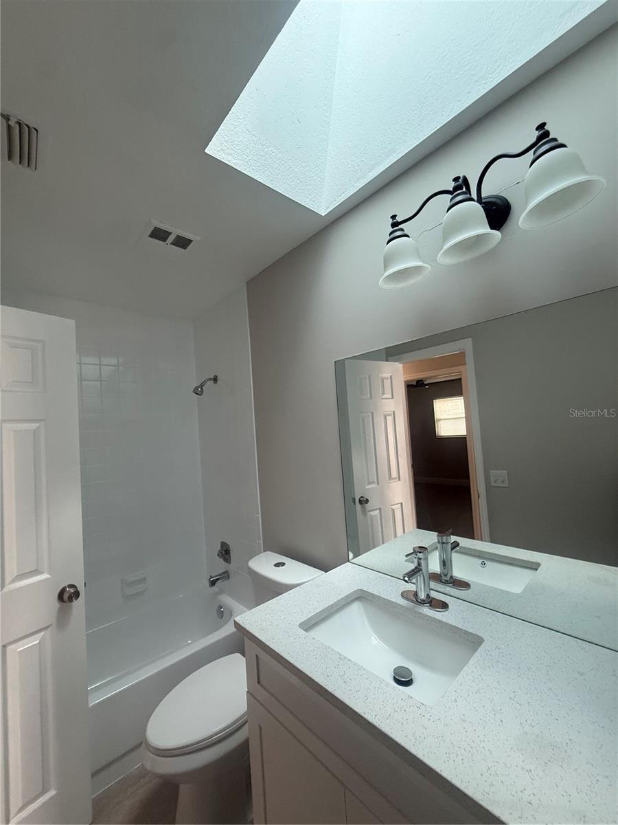 7350 Landmark Dr Property Photo 8