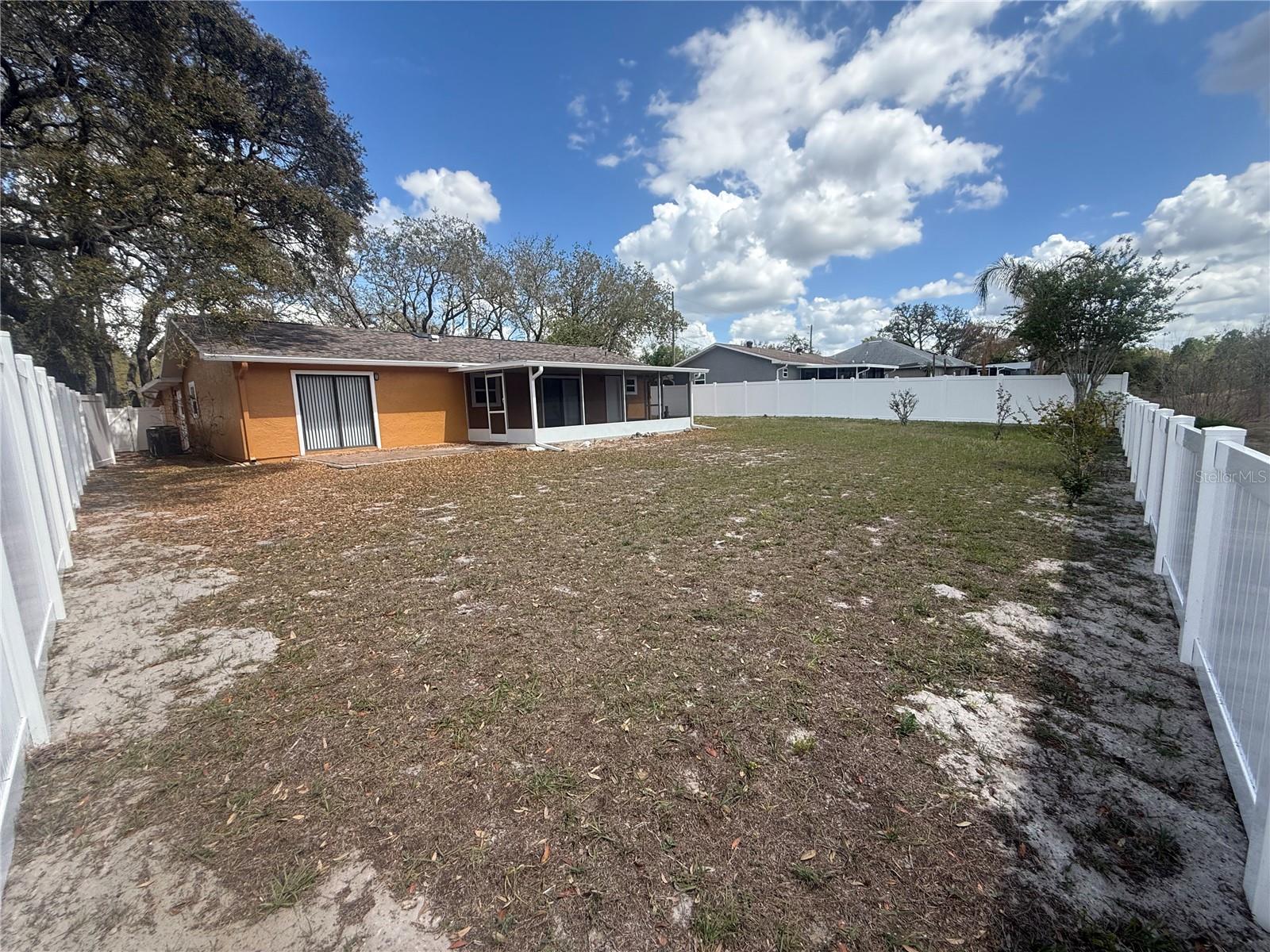 7350 Landmark Dr Property Photo 15