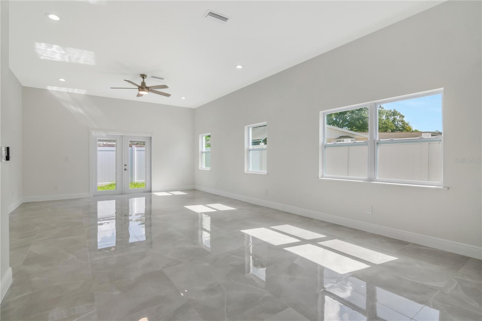 1702 E Annona Ave Property Photo 16