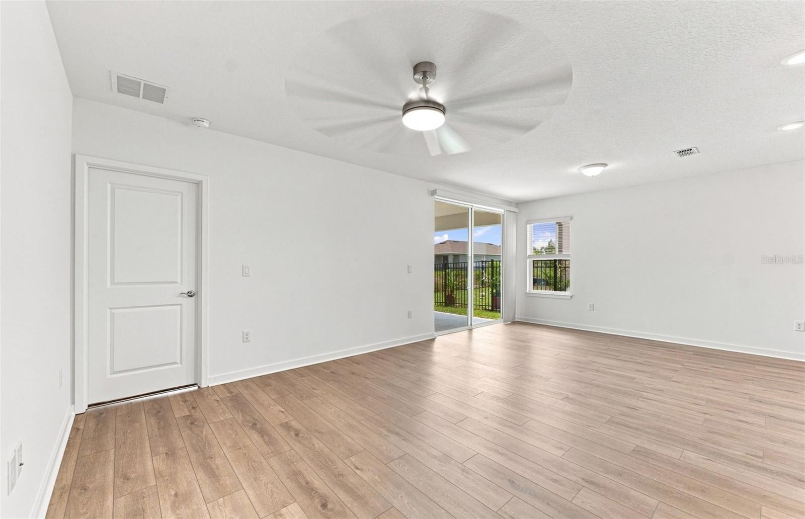 3027 Windswept Way Property Photo 6