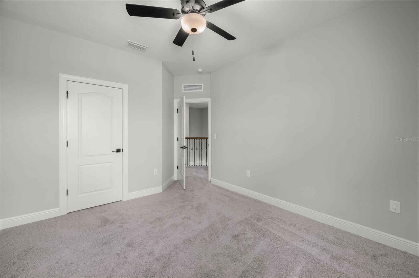 7665 Somersworth Dr Property Photo 7