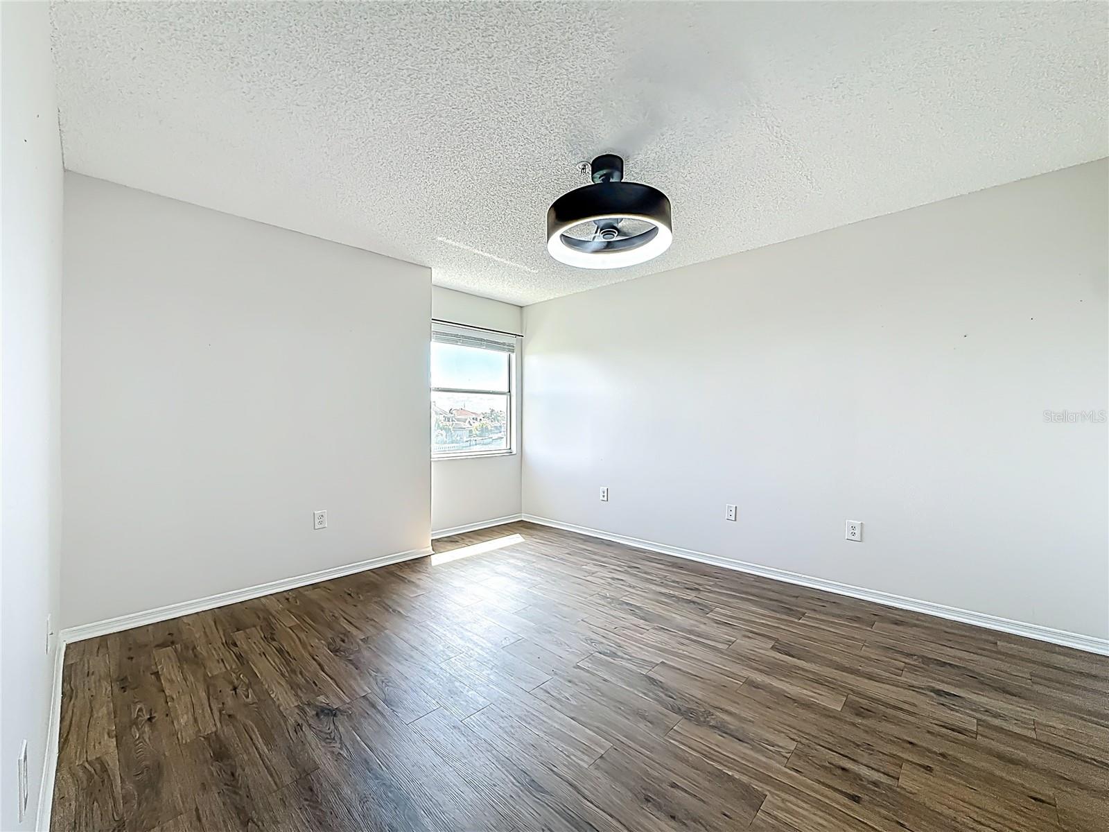 2400 Feather Sound Dr #933 Property Photo 28