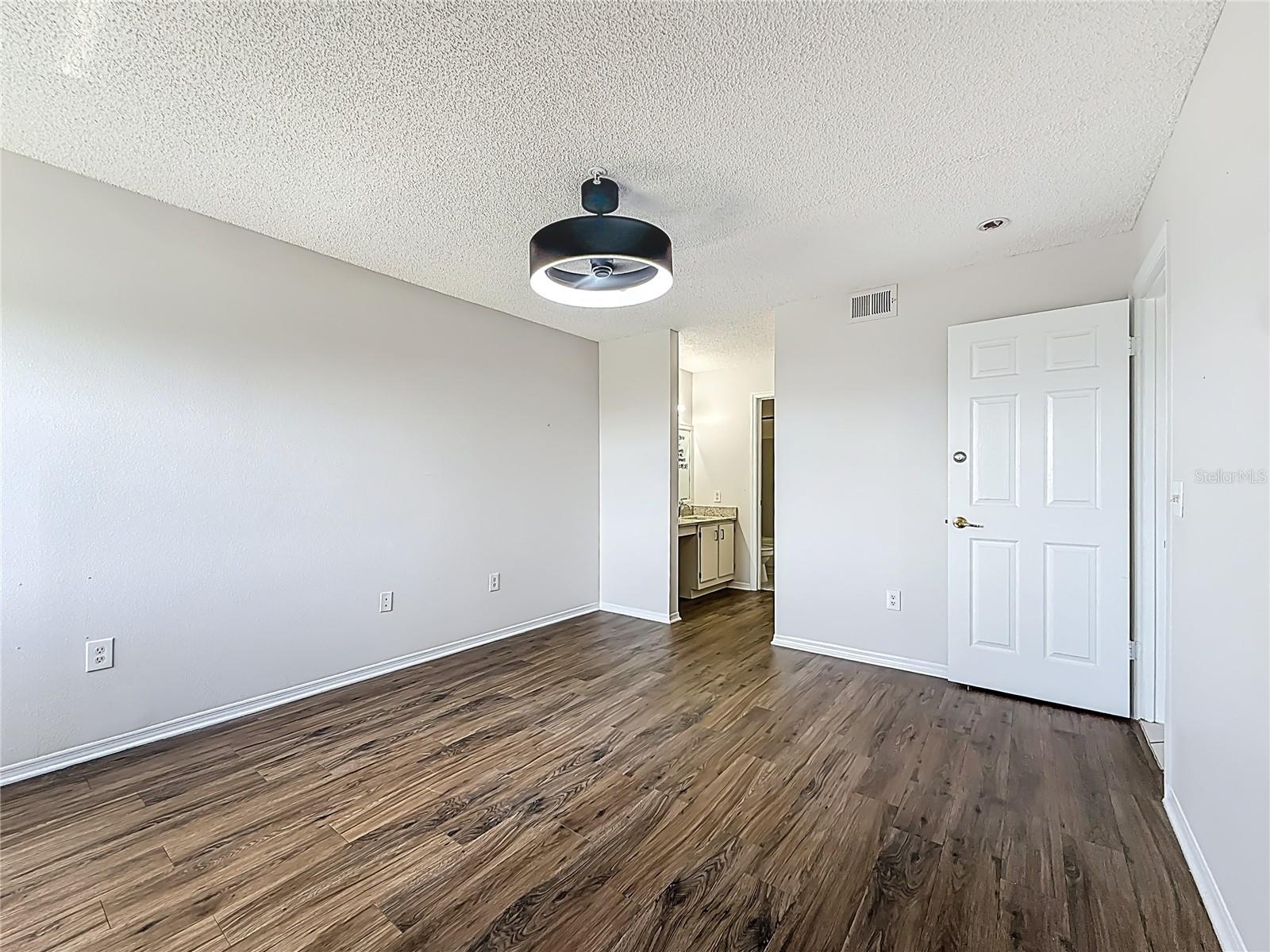 2400 Feather Sound Dr #933 Property Photo 29