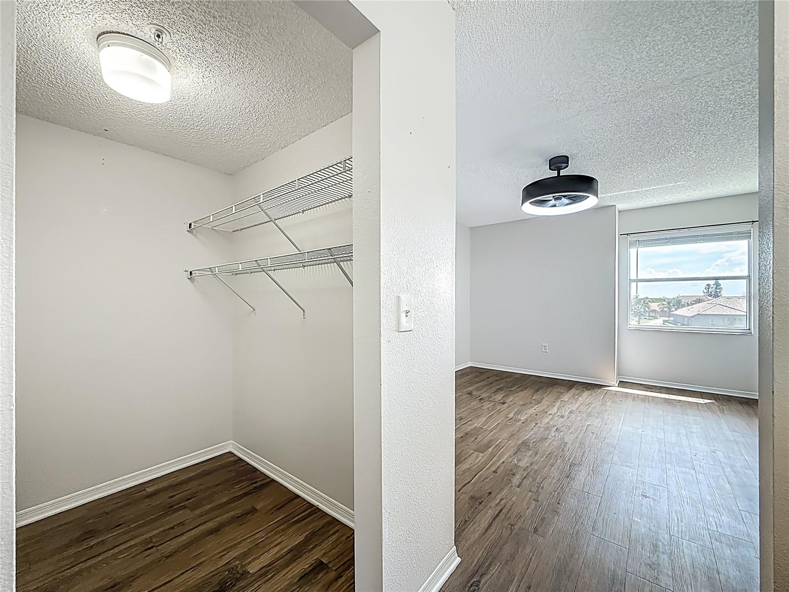 2400 Feather Sound Dr #933 Property Photo 44