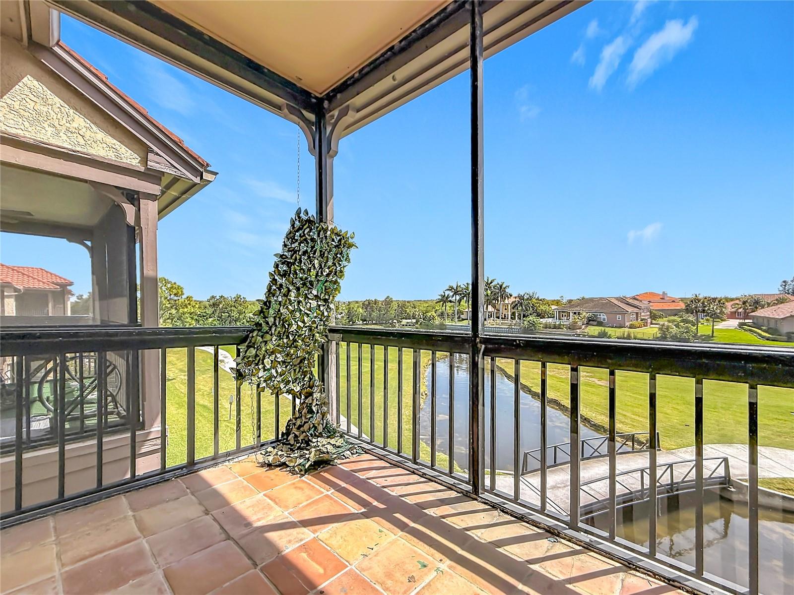2400 Feather Sound Dr #933 Property Photo 48