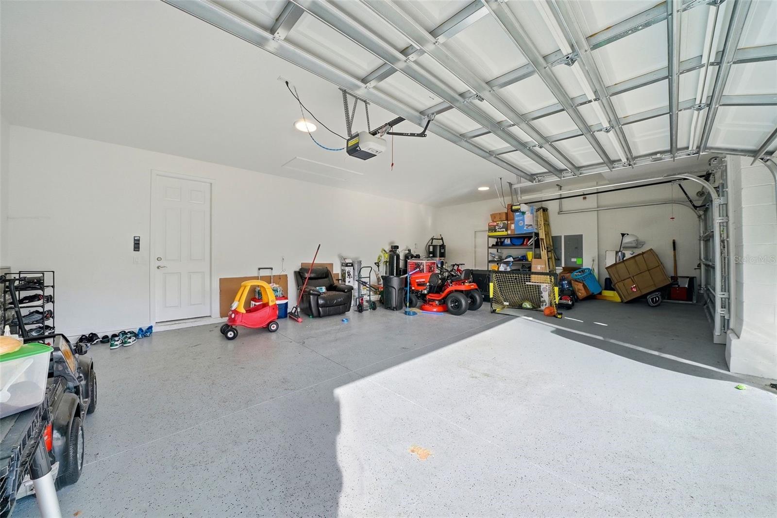 7073 Graybrook Dr Property Photo 37