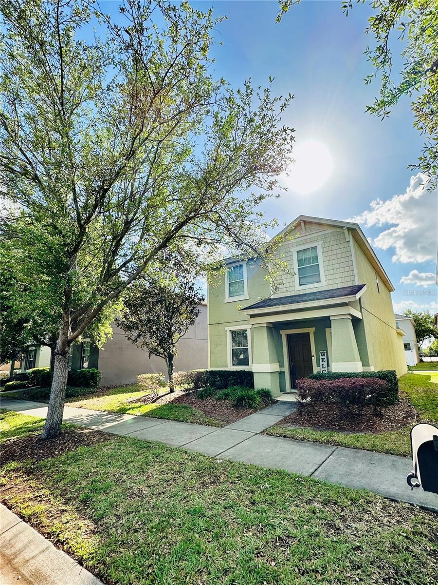 4411 Banyan Tree Pl Property Photo 3