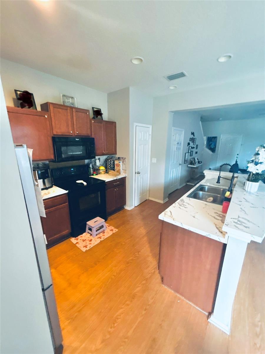 4411 Banyan Tree Pl Property Photo 10