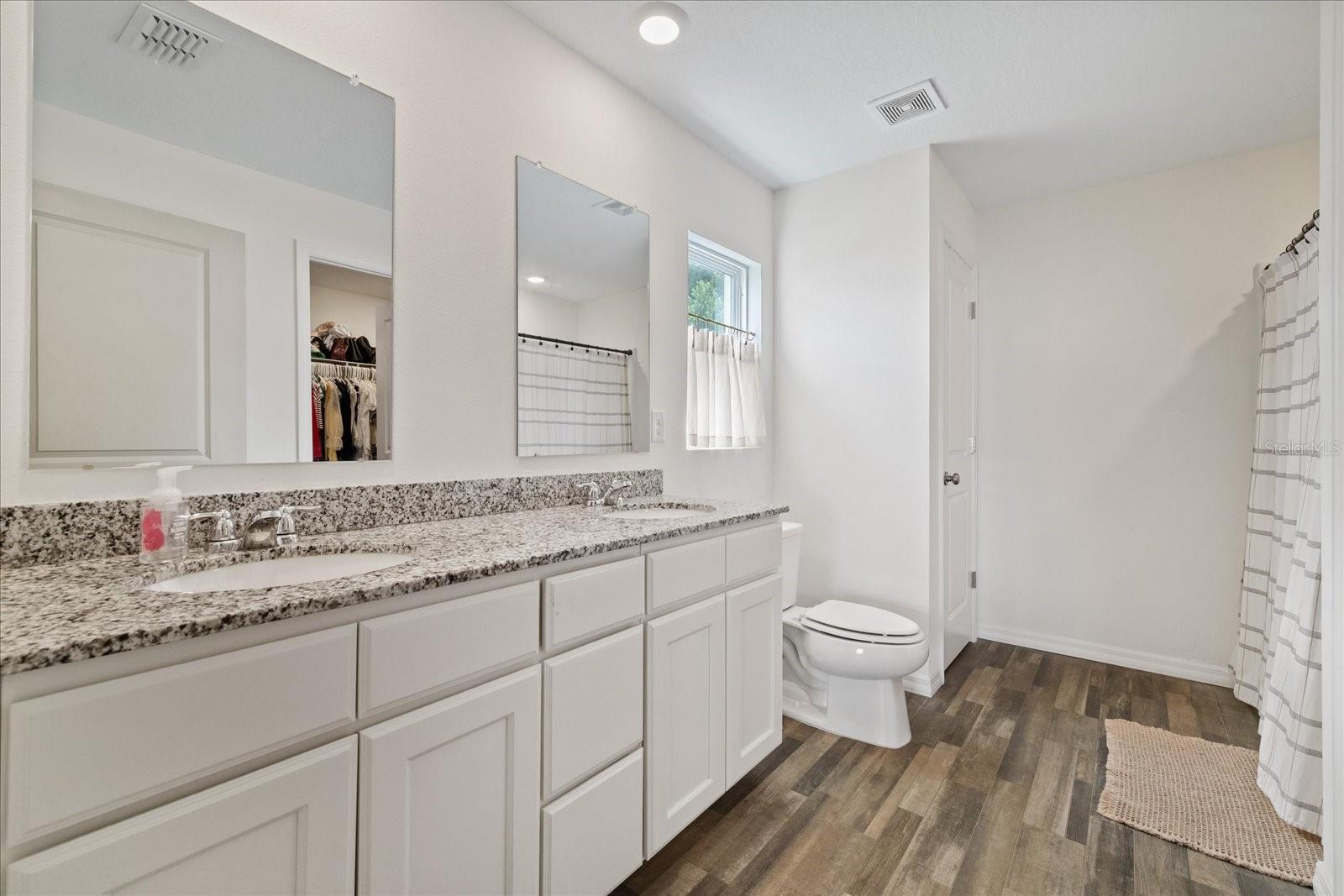 6450 Mariner Blvd Property Photo 26