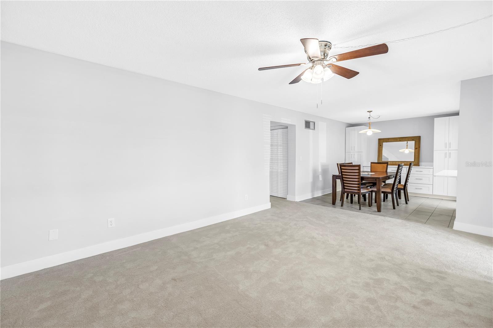 4700 Cove Cir #103 Property Photo 19