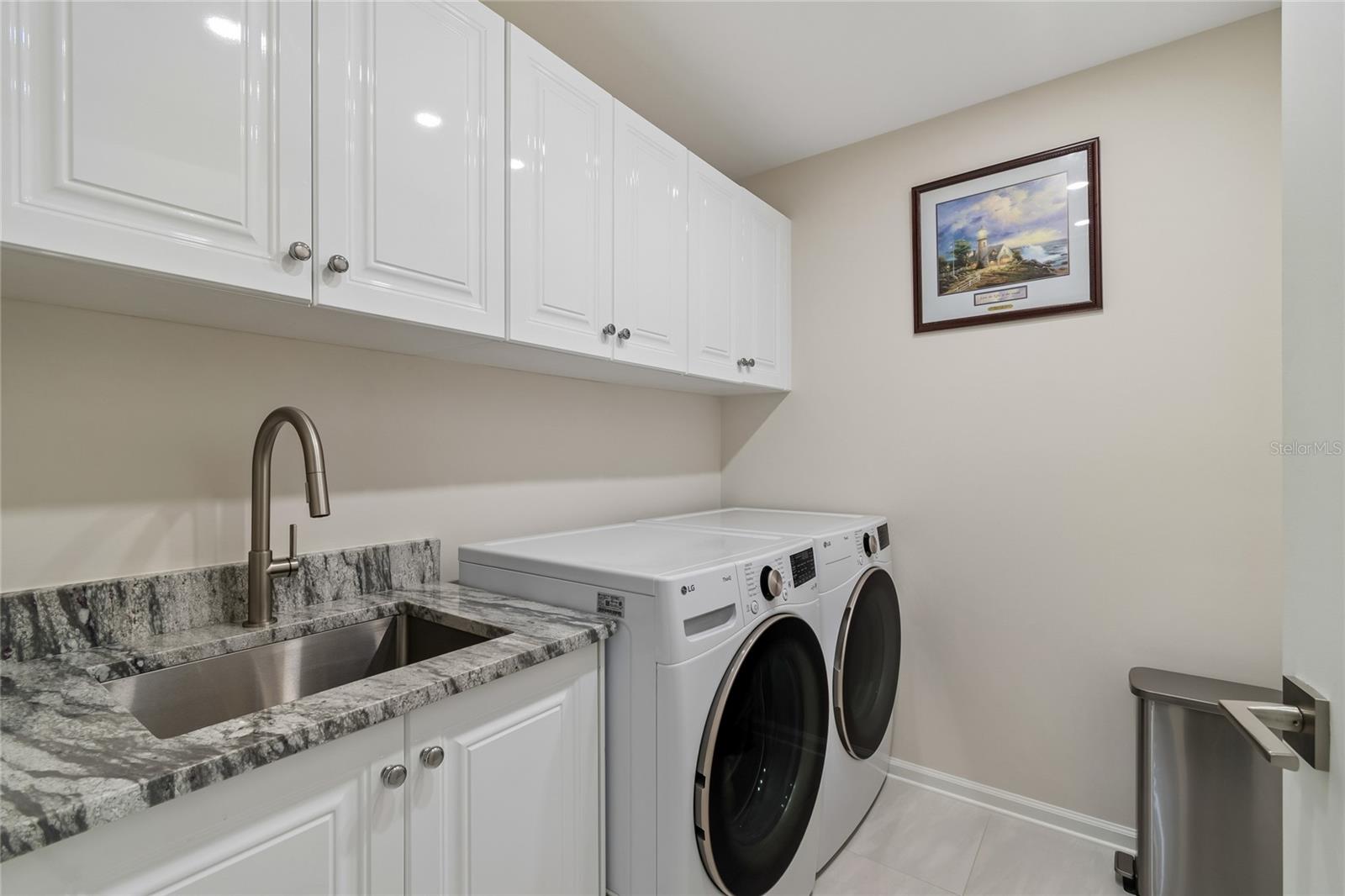 5823 Bowen Daniel Dr #1103 Property Photo 27