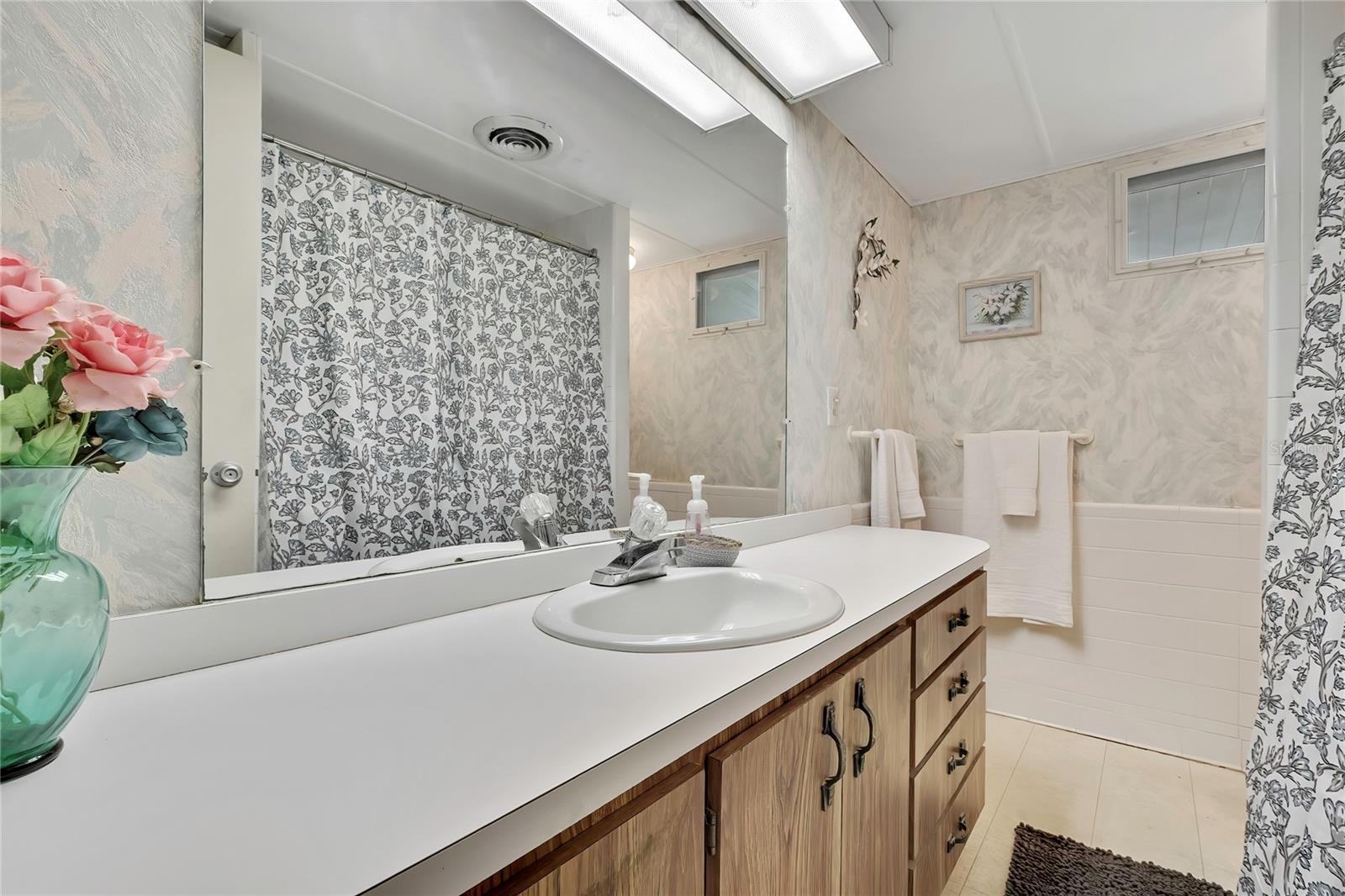 37 William Penn Way #13 Property Photo 14