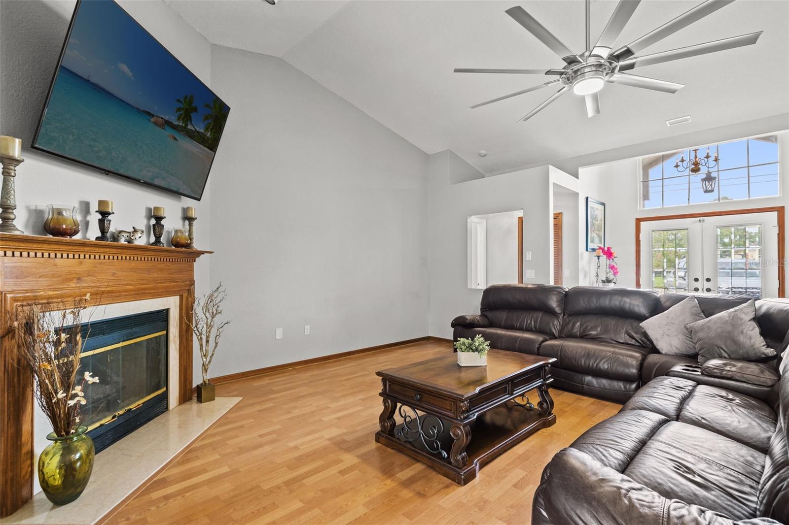 5052 Florentine Ct Property Photo 6