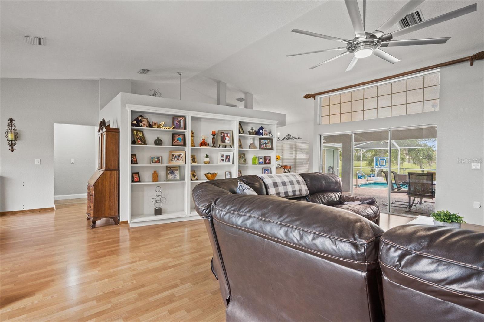 5052 Florentine Ct Property Photo 7