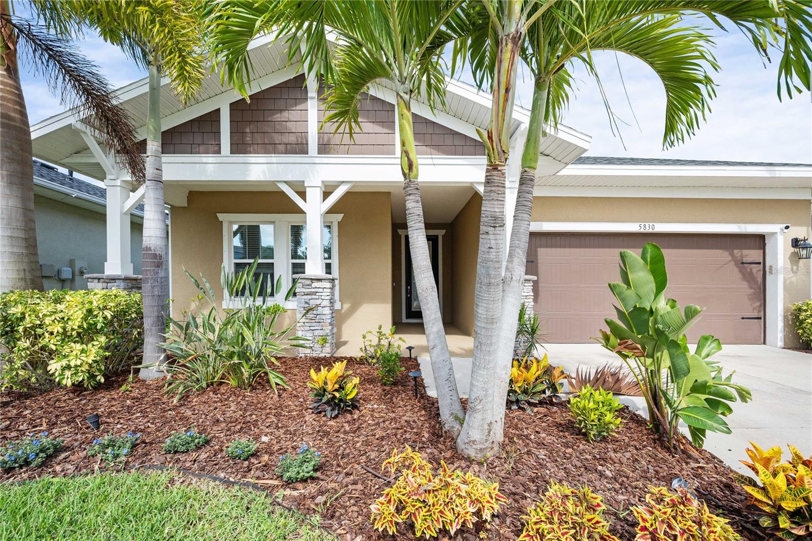 5830 SILVER SUN DR Property Photo 1