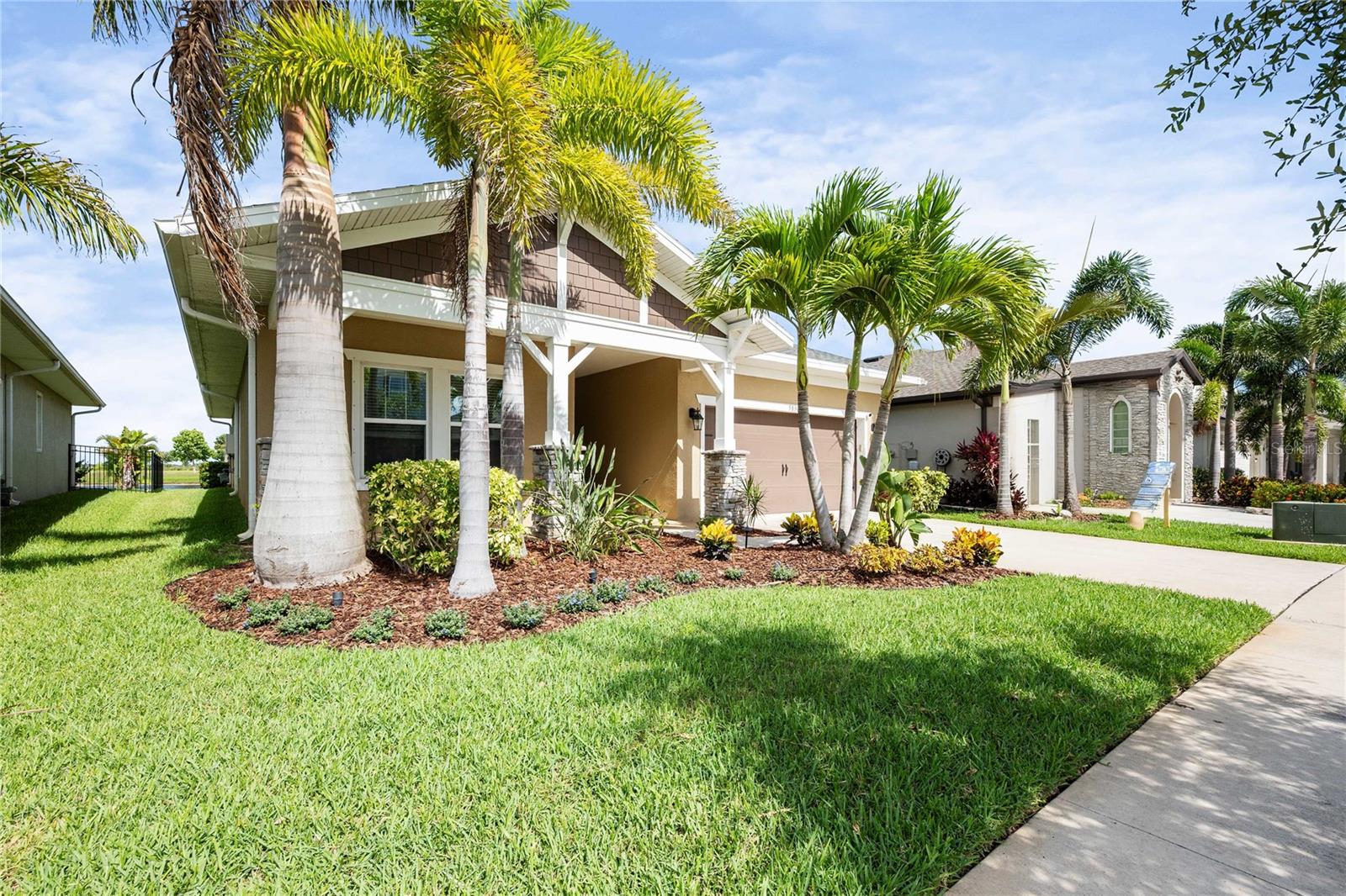 5830 Silver Sun Dr Property Photo 4