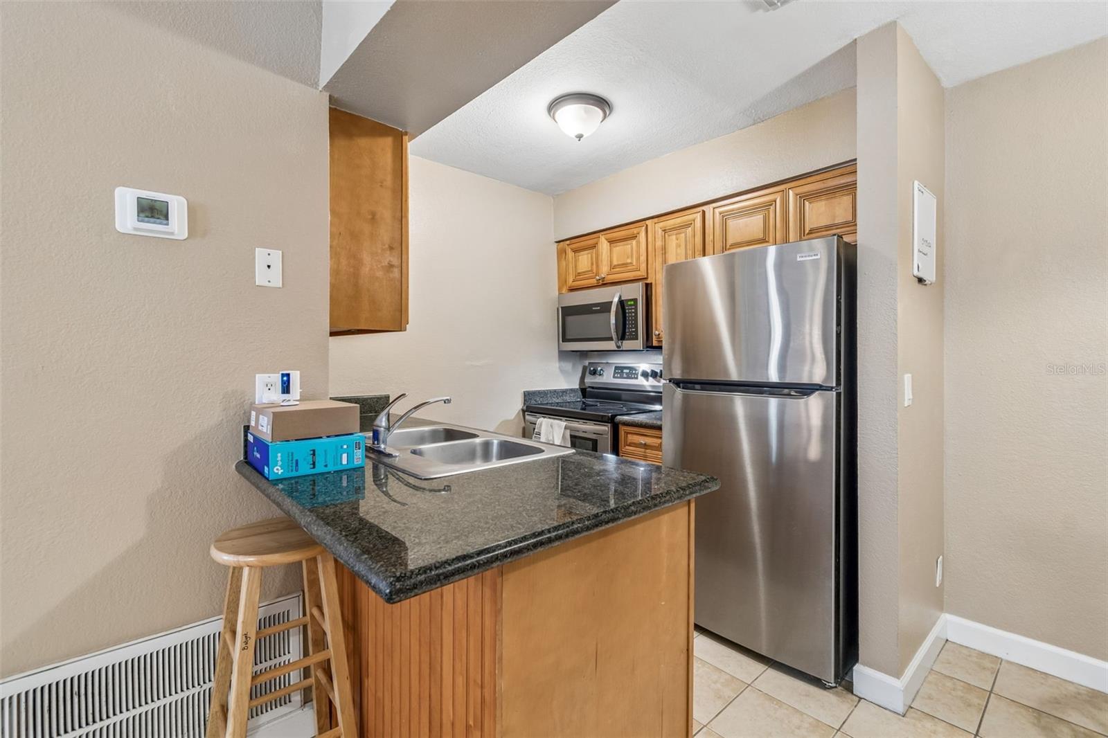 229 Red Maple Pl Property Photo 6