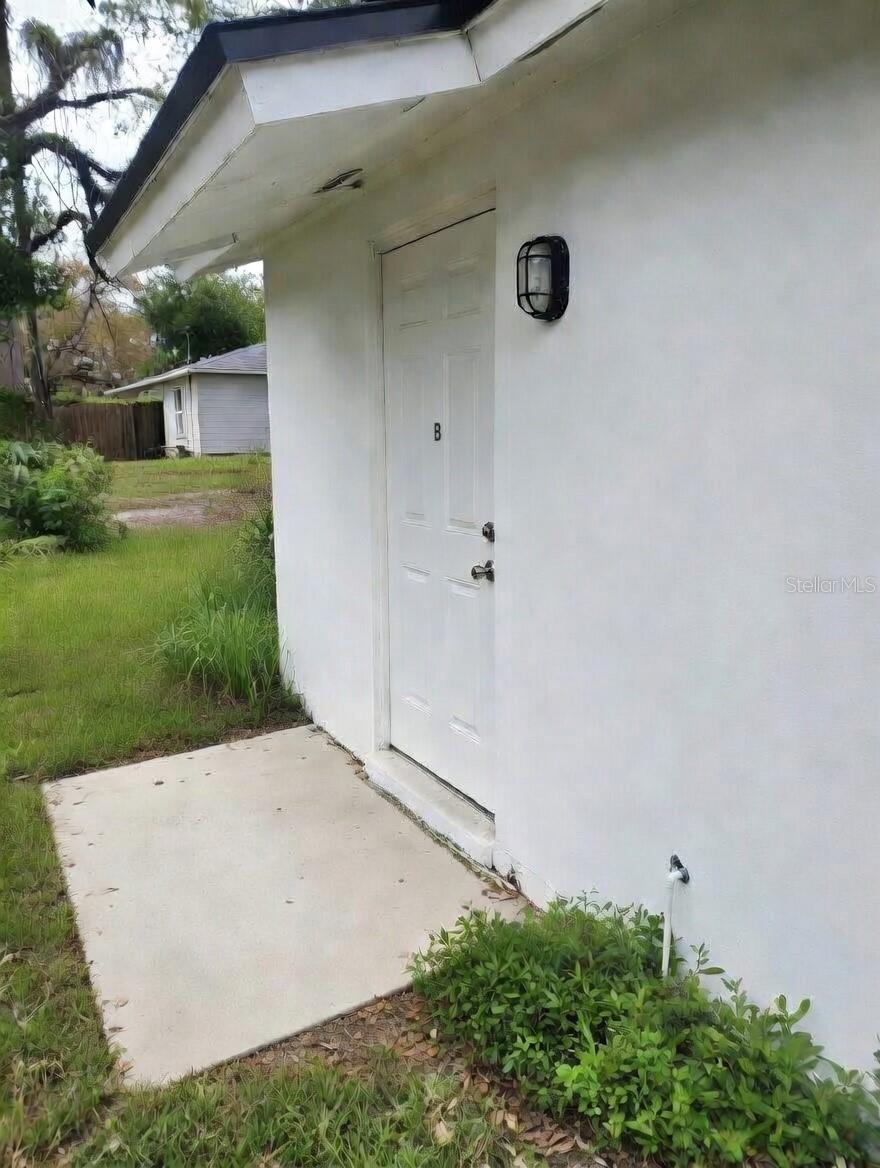 5204 N 45th St #b Property Photo 1