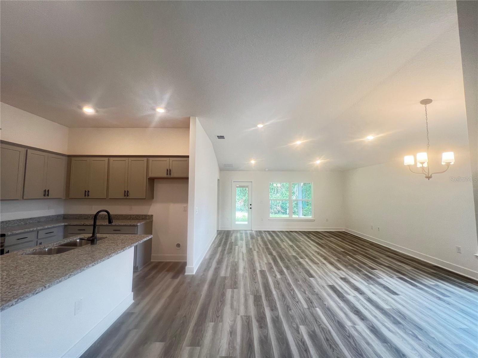 12964 Kent Bradley St Property Photo 8