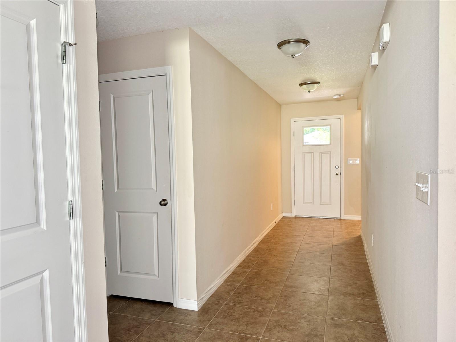 9242 Freedom Hill Dr Property Photo 4