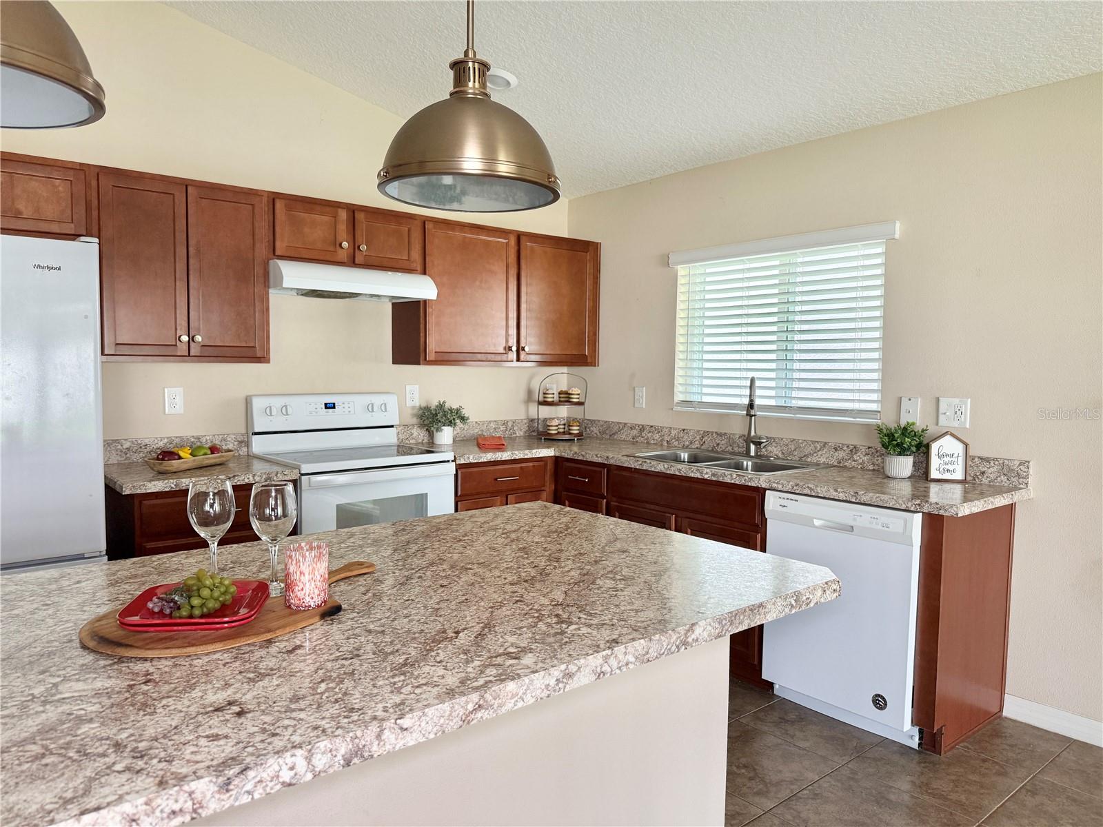 9242 Freedom Hill Dr Property Photo 8