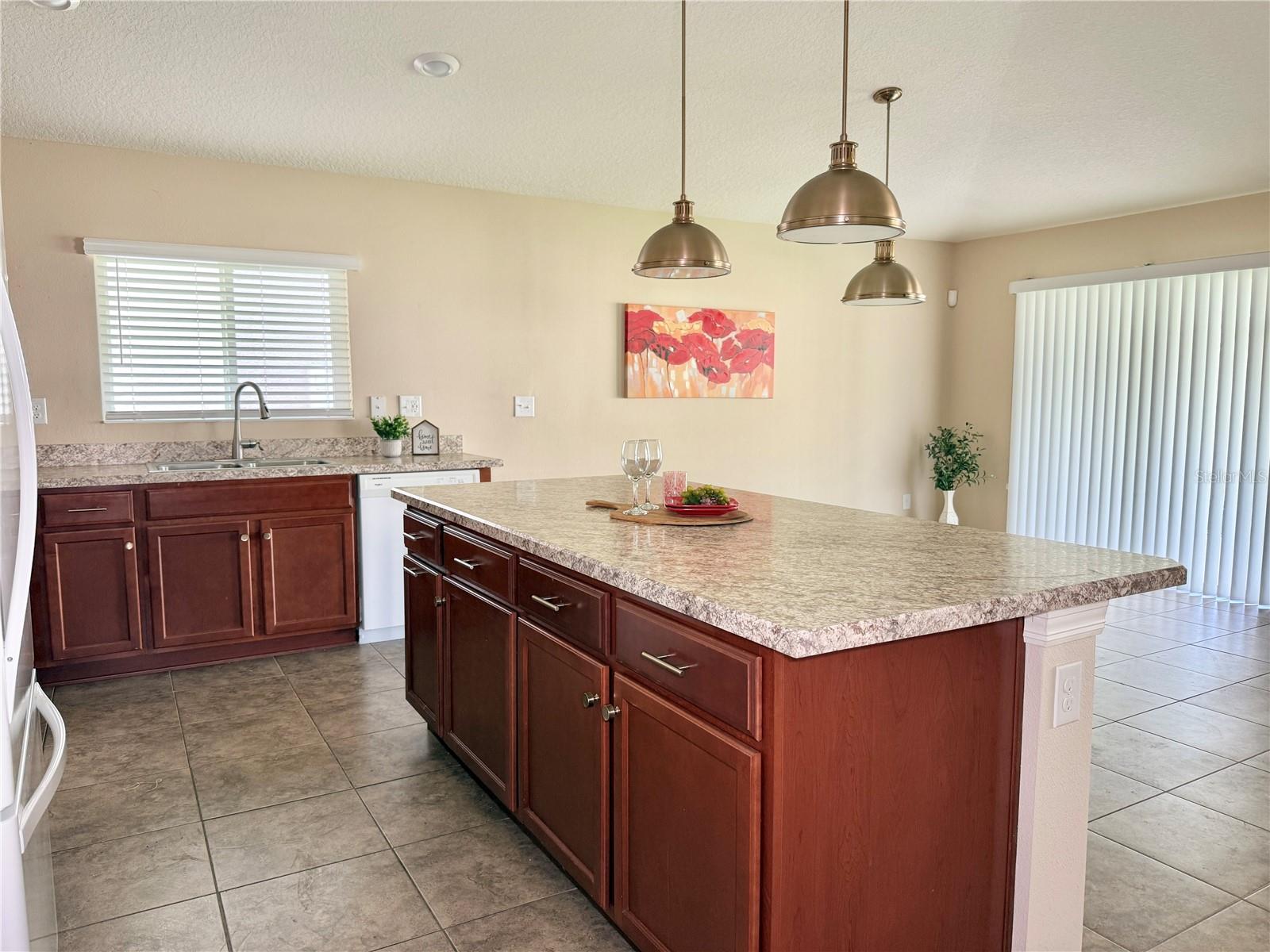 9242 Freedom Hill Dr Property Photo 14