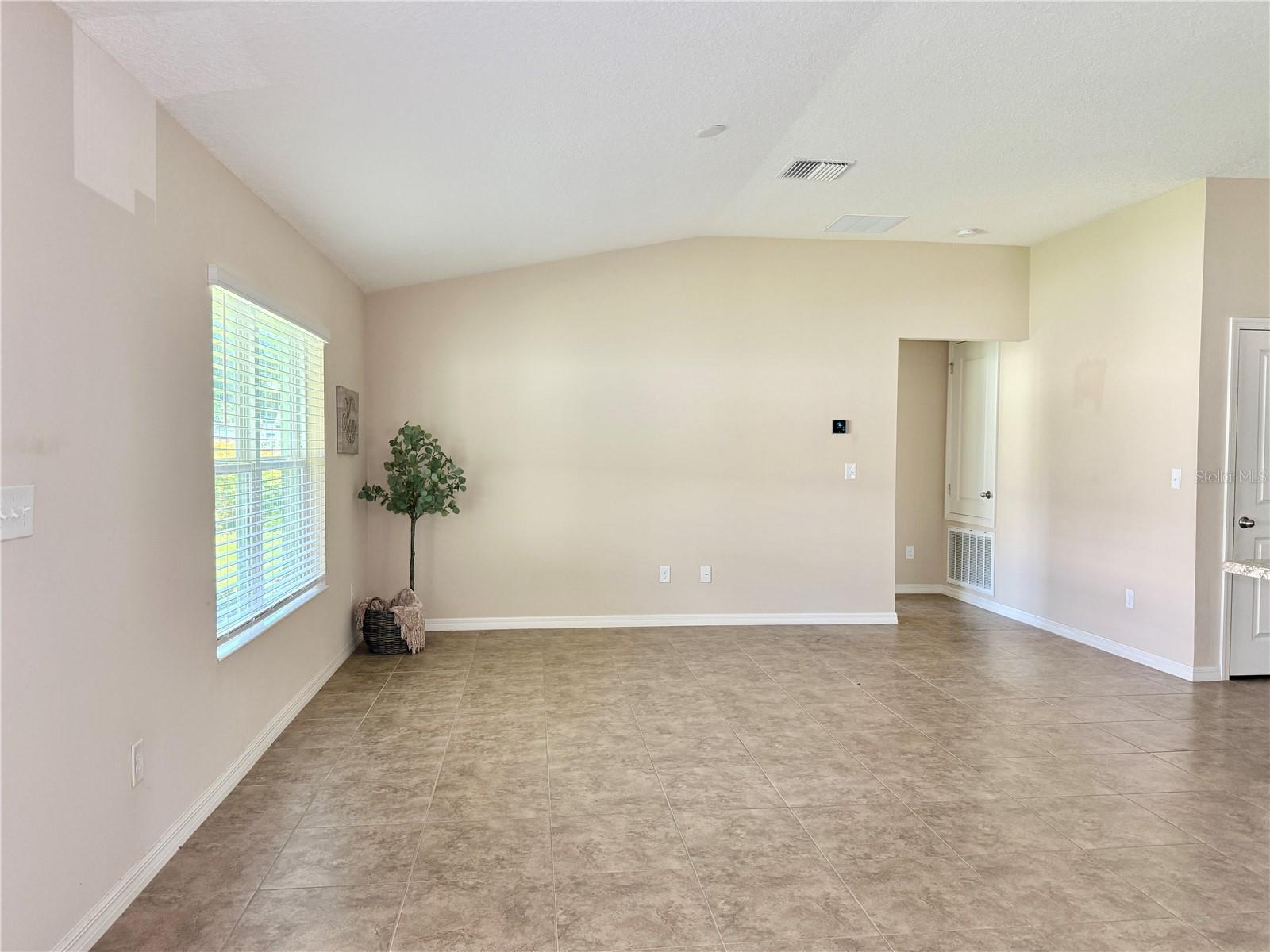 9242 Freedom Hill Dr Property Photo 18