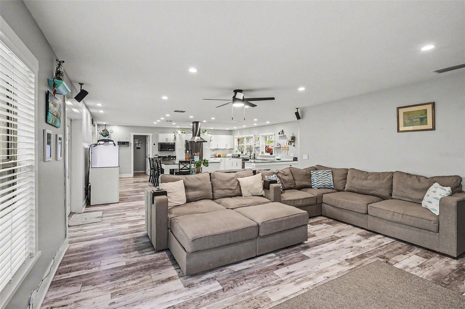1713 14th Ave W Property Photo 5
