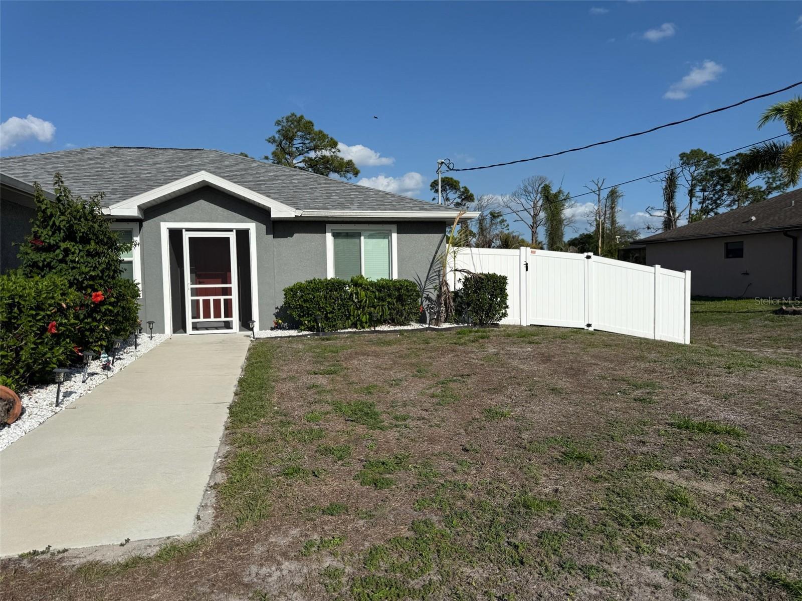 5290 Weatherton St Property Photo 2