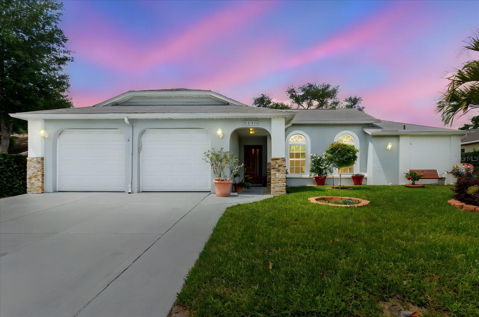 8112 Golden Bear Loop Property Photo 1