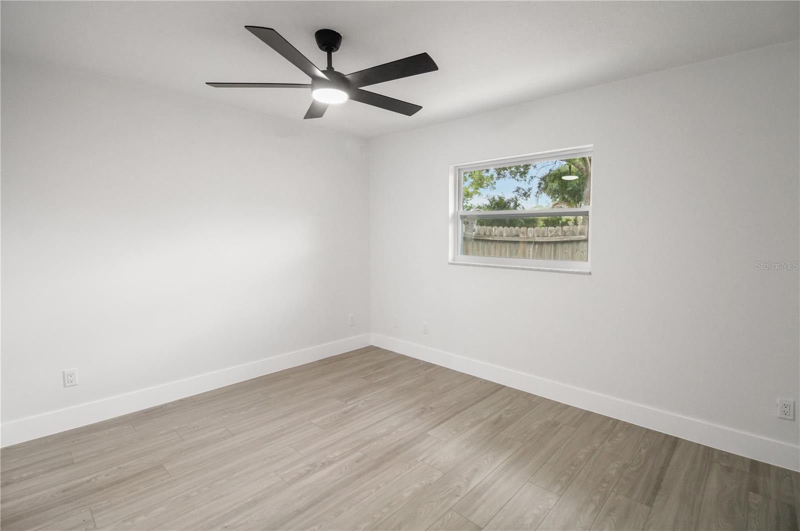 11492 93rd St Property Photo 24