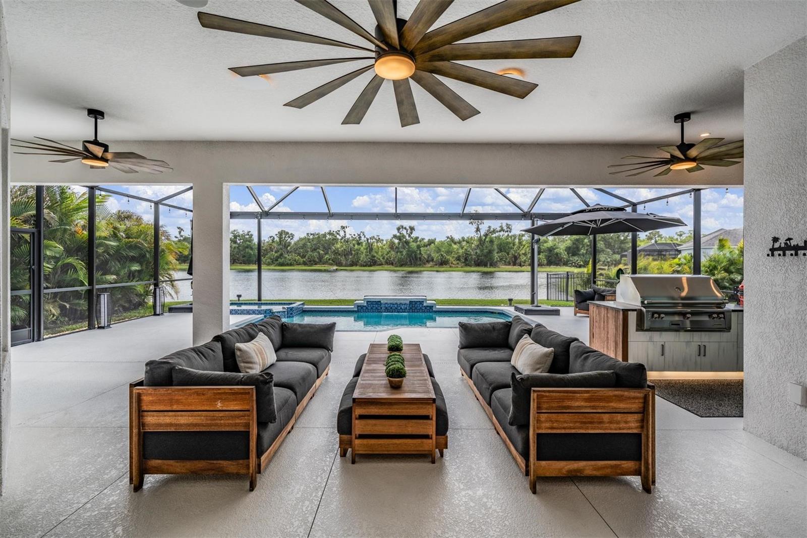 16007 39th Gln E Property Photo 2