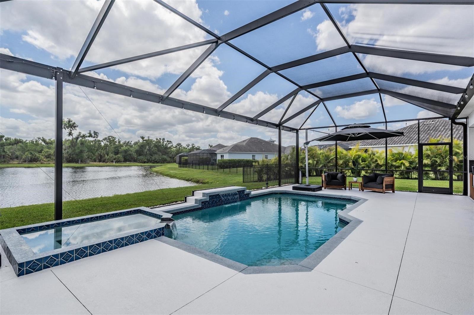 16007 39th Gln E Property Photo 3