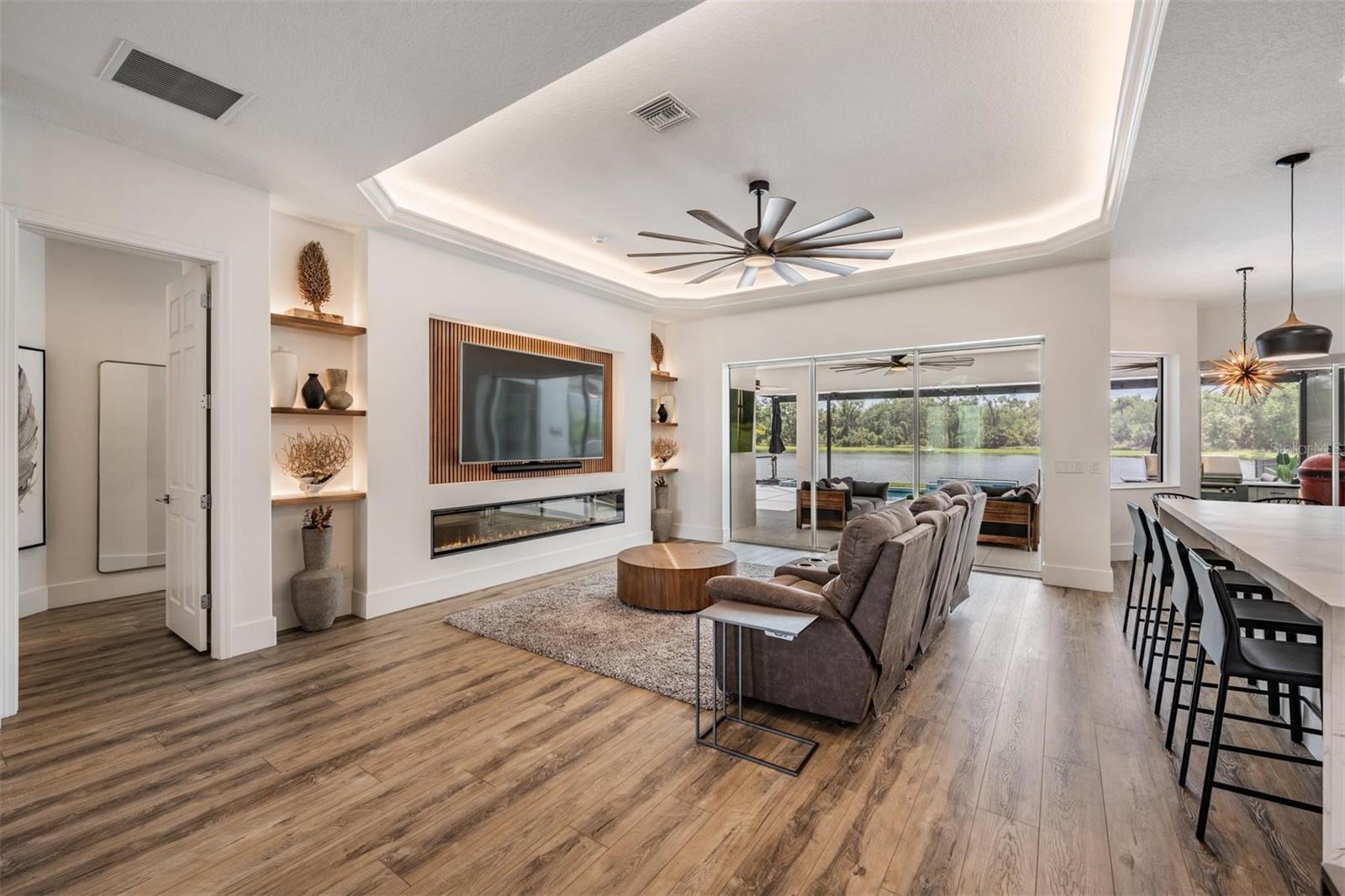 16007 39th Gln E Property Photo 7