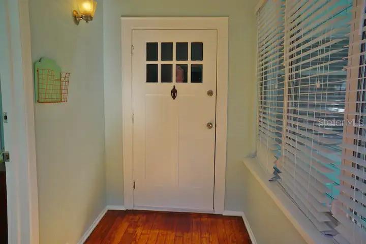 601 N Osceola Ave Property Photo 2