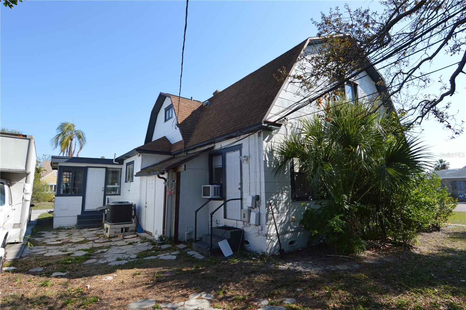 2800 Dartmouth Ave N Property Photo 7