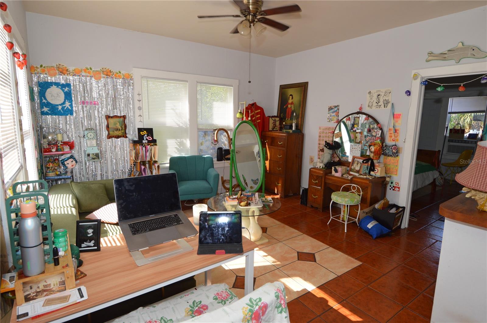 2800 Dartmouth Ave N Property Photo 9