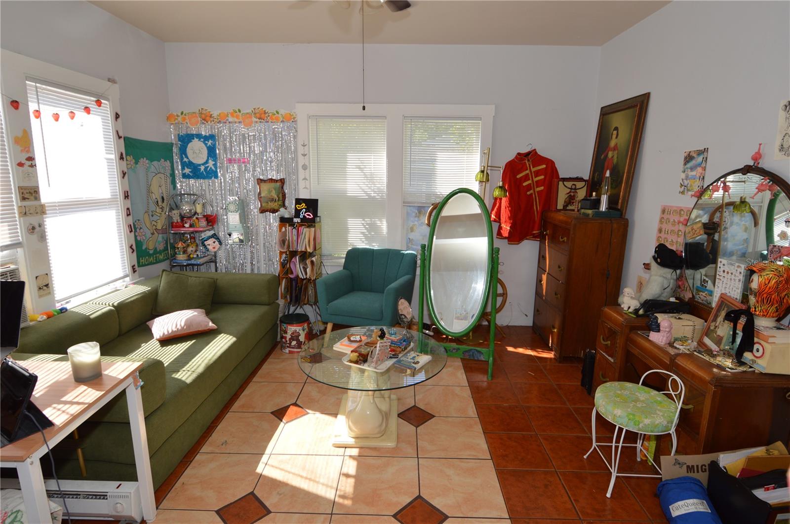 2800 Dartmouth Ave N Property Photo 10