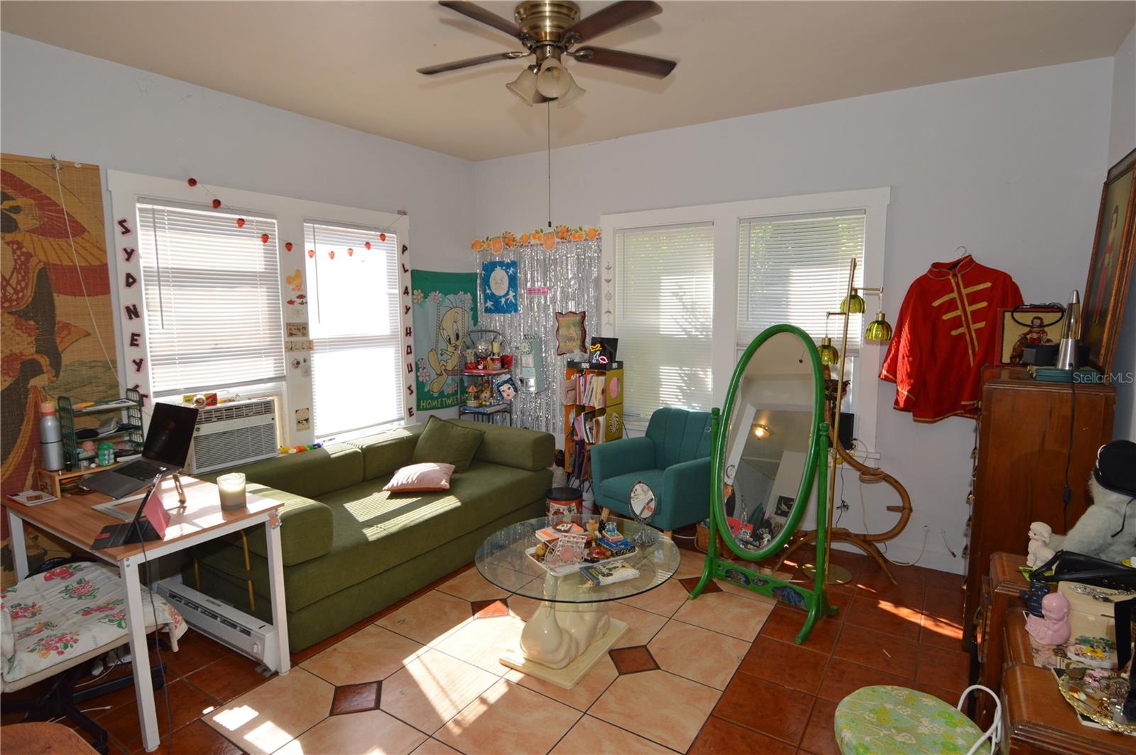 2800 Dartmouth Ave N Property Photo 11