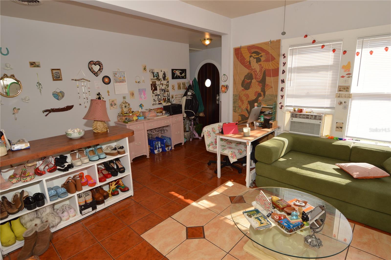 2800 Dartmouth Ave N Property Photo 13