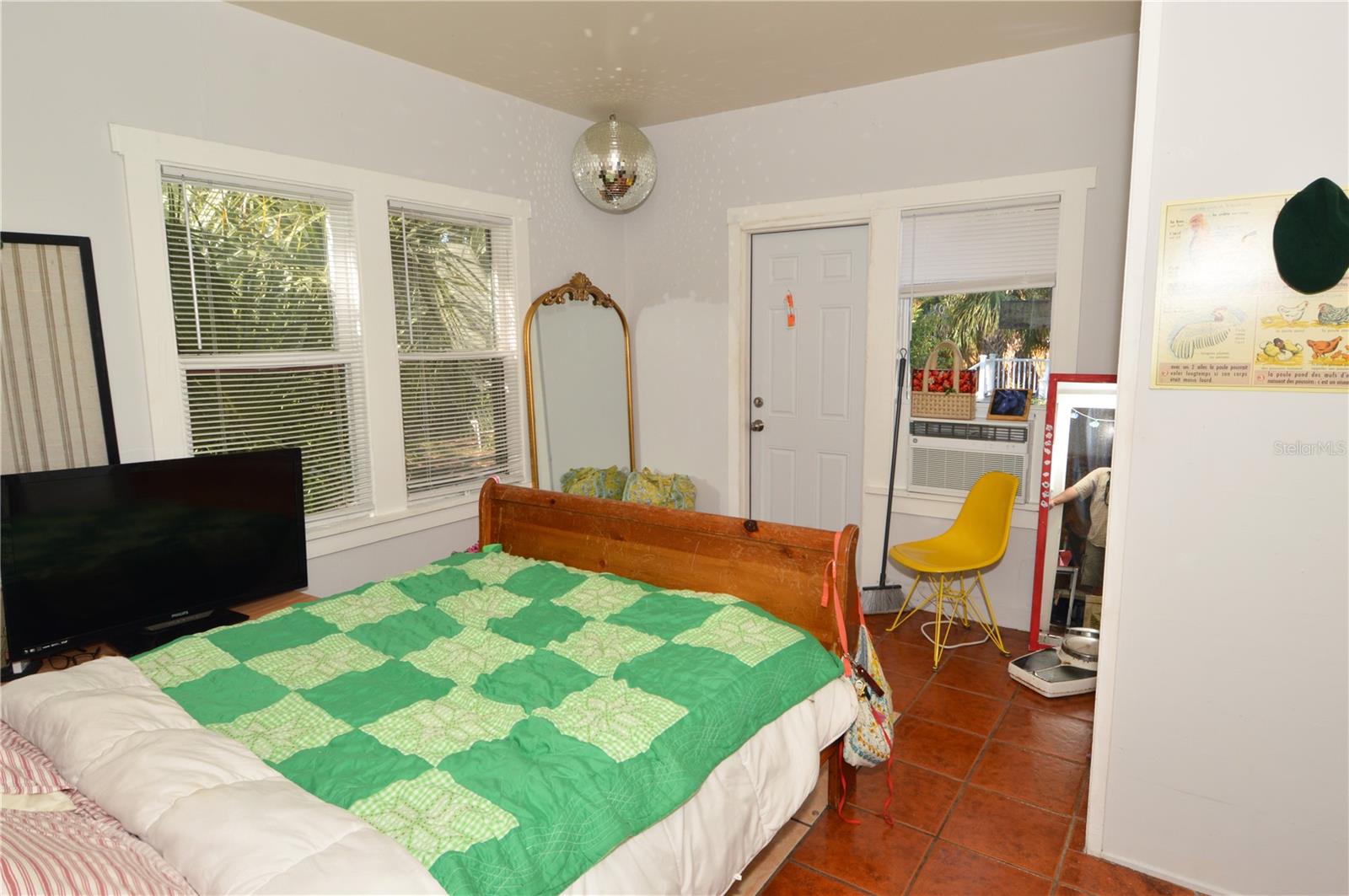 2800 Dartmouth Ave N Property Photo 14