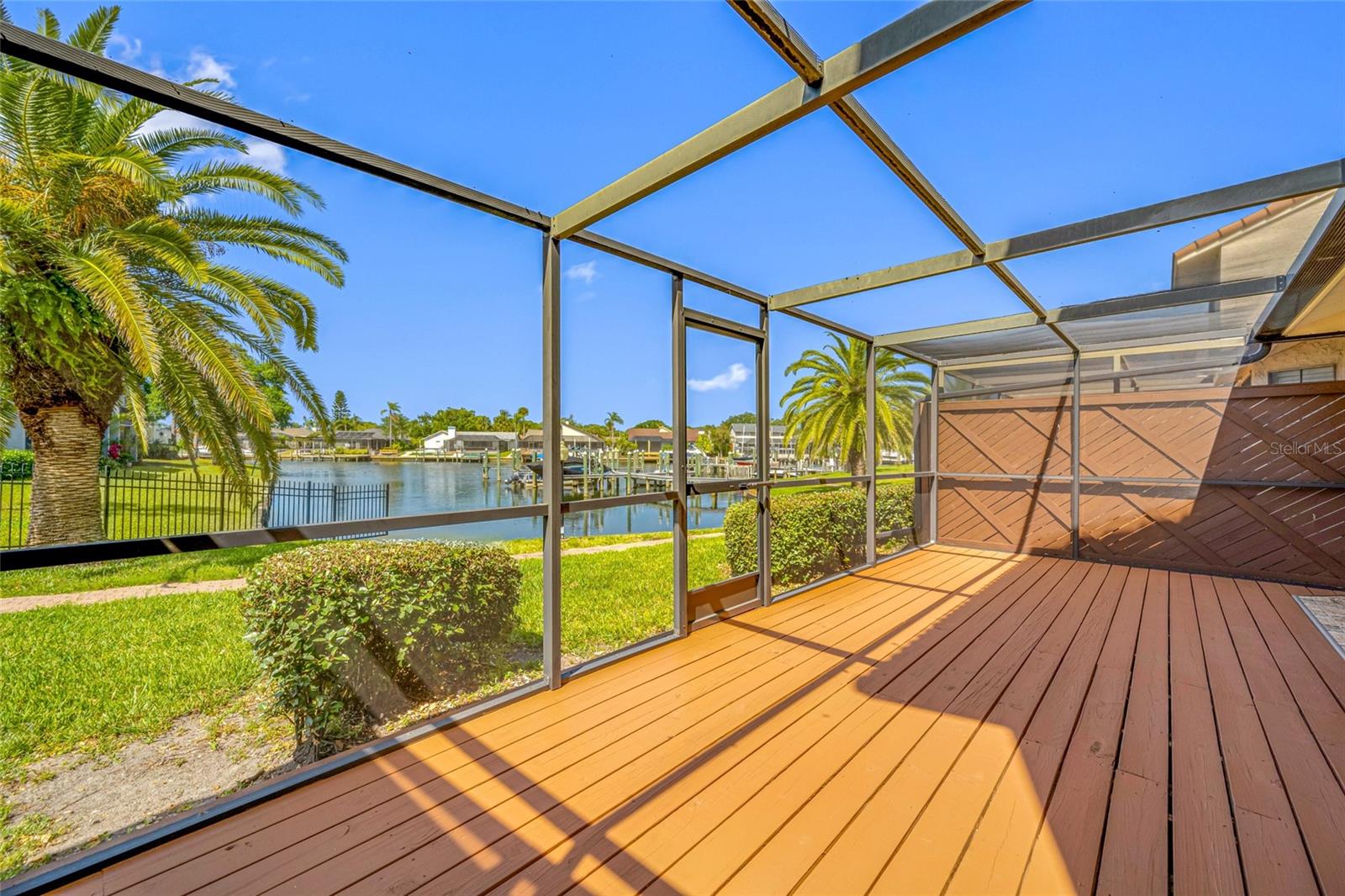 10416 Saint Tropez Pl Property Photo 4
